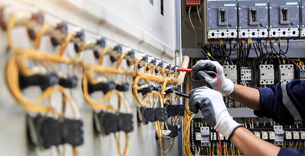 Professional Electrician technician working in Satsuma, AL